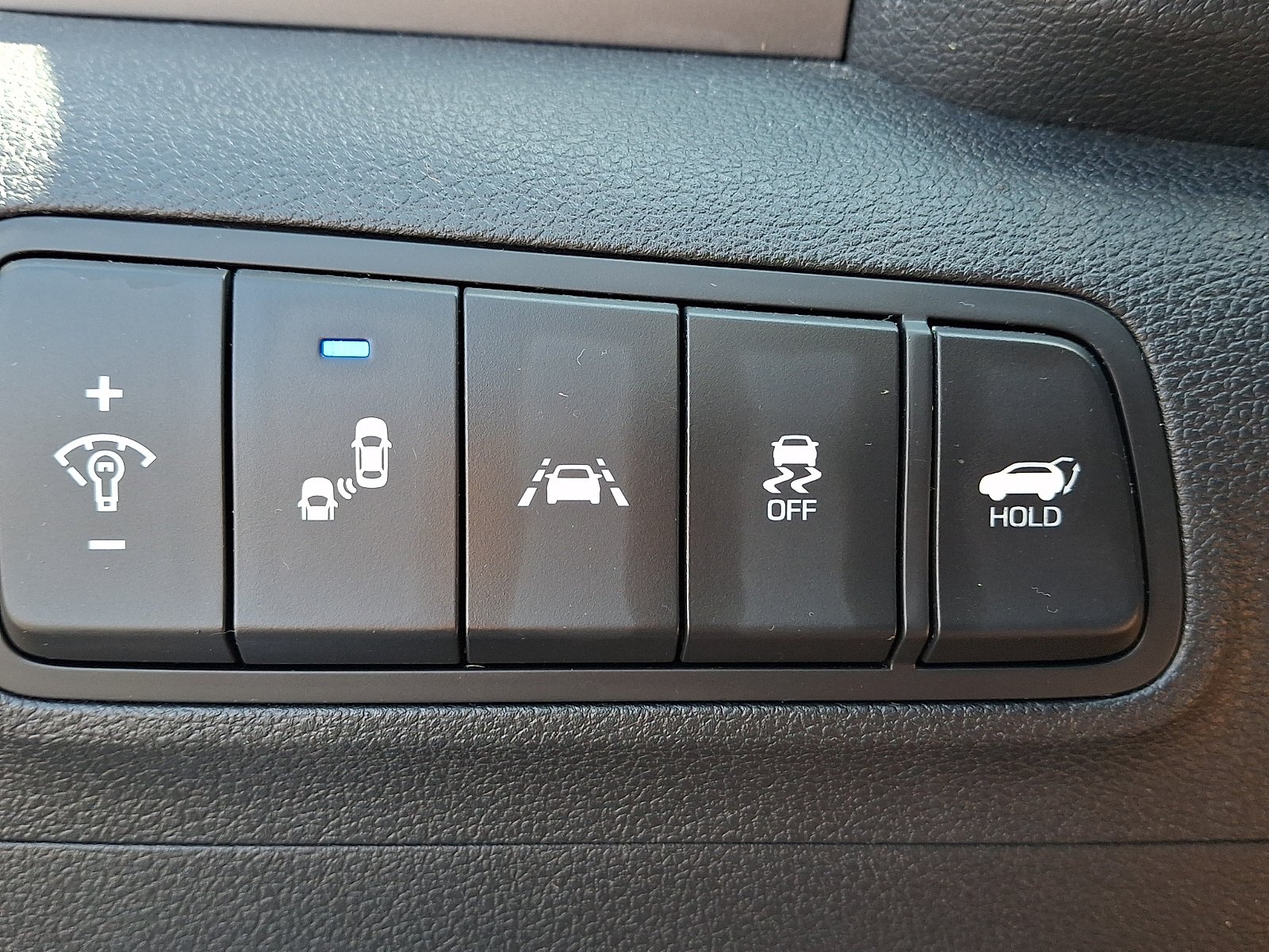 Used 2018 Molten Silver - T8T Hyundai Limited image 27