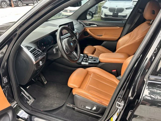 Used 2022 Black Sapphire Metallic BMW xDrive30i image 5