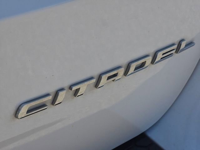 Used 2017 Vice White Tri-Coat Pearl Dodge Citadel image 26