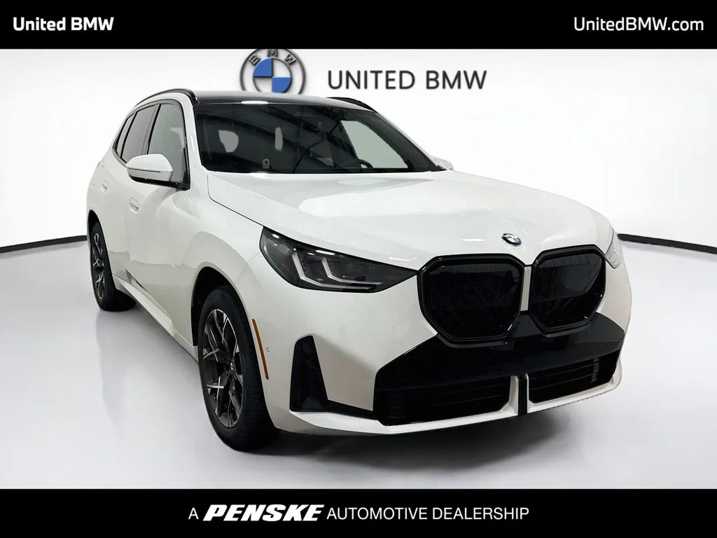 New 2026 Alpine White BMW 30 xDrive image 3