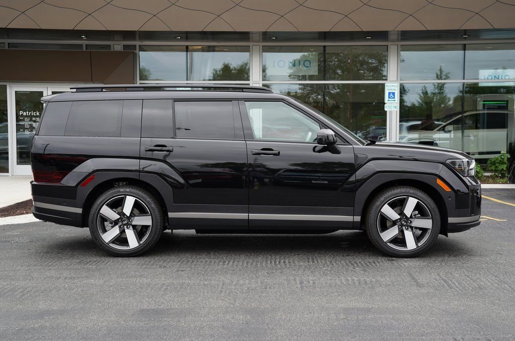 New 2026 Phantom Black Hyundai Limited image 33