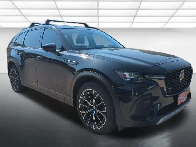 2025 Mazda CX-70 PHEV Premium Package's photo