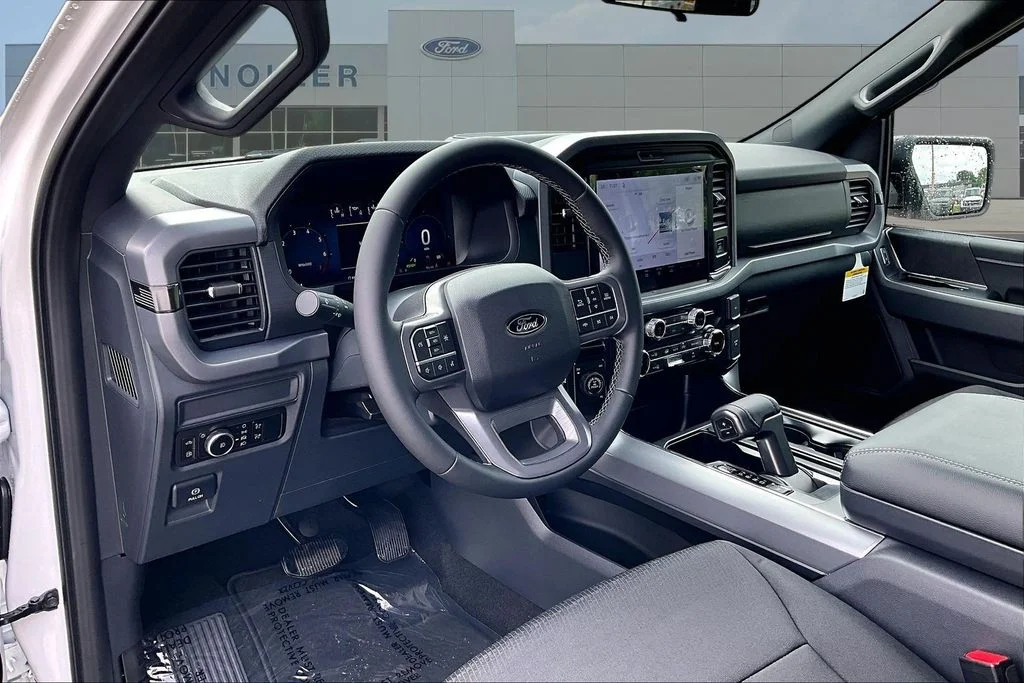 New 2026 White Ford XLT image 8