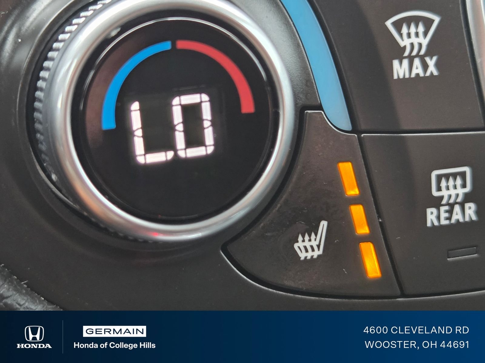 Used 2018 Pepperdust Metallic Chevrolet LT image 27