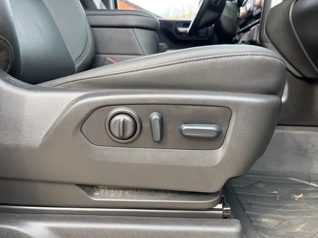 2022 GMC Sierra 2500HD SLT - Photo 25