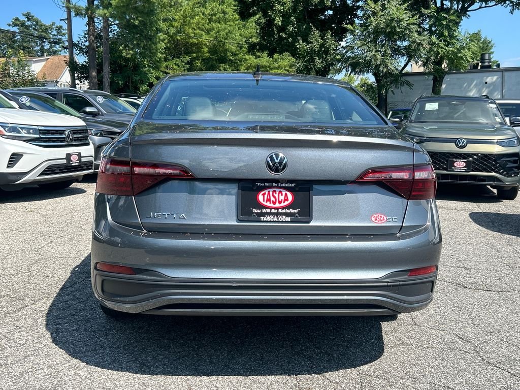 3VW7M7BU6RM020675