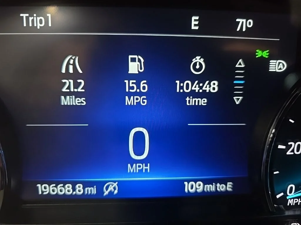 Used 2024 Green Metallic Ford XLT image 28