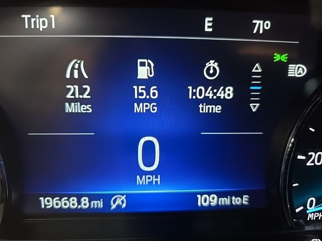 Used 2024 Green Metallic Ford XLT image 28