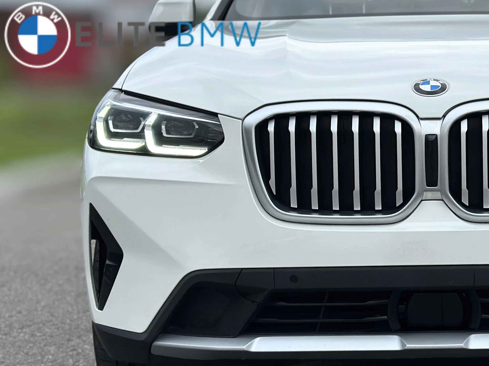 Used 2024 Alpine White BMW XDRIVE30I image 25