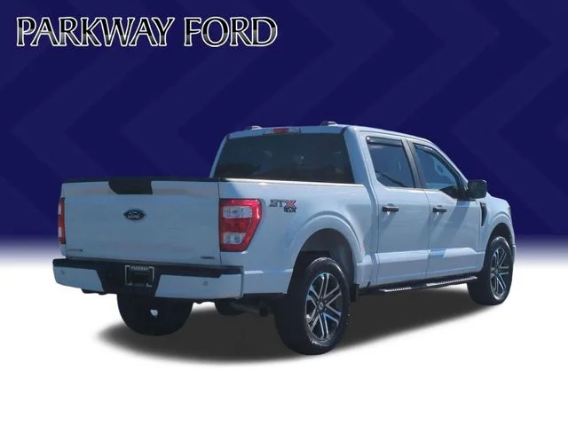 Used 2023 White Ford XL image 5