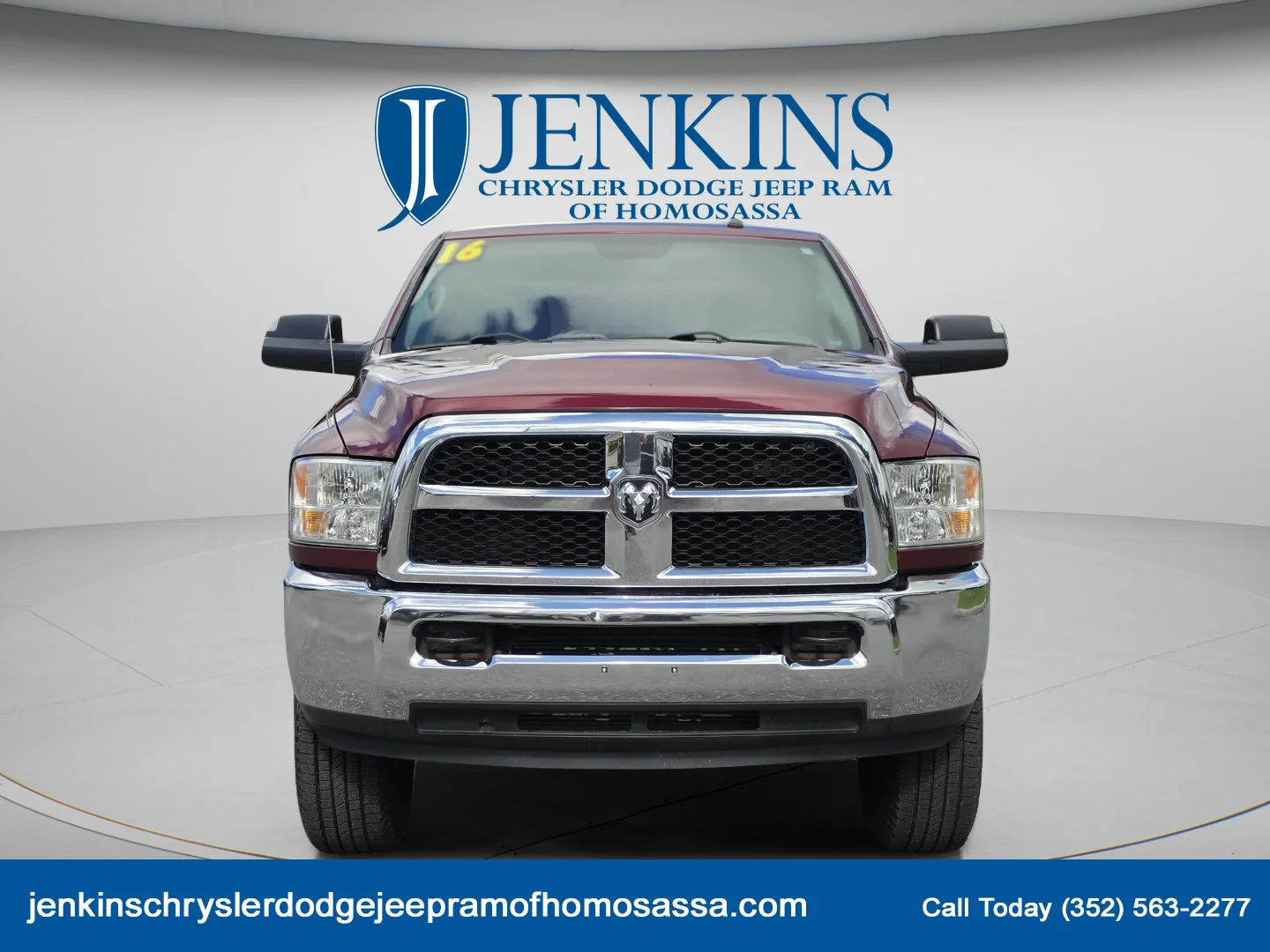 Used 2016 Delmonico Red Pearlcoat Ram Tradesman image 12