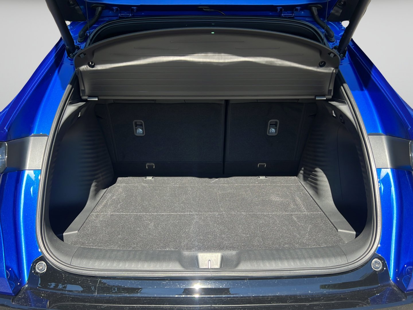 Used 2025 Urban Gray Pearl Acura w/A-Spec Package image 9