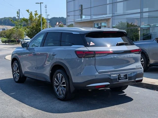New 2027 HARBOR GRAY INFINITI LUXE image 3