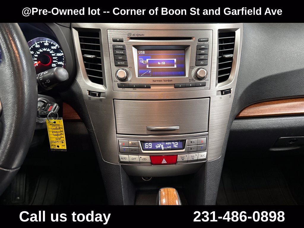 Used 2014 Silver Subaru 2.5i image 19