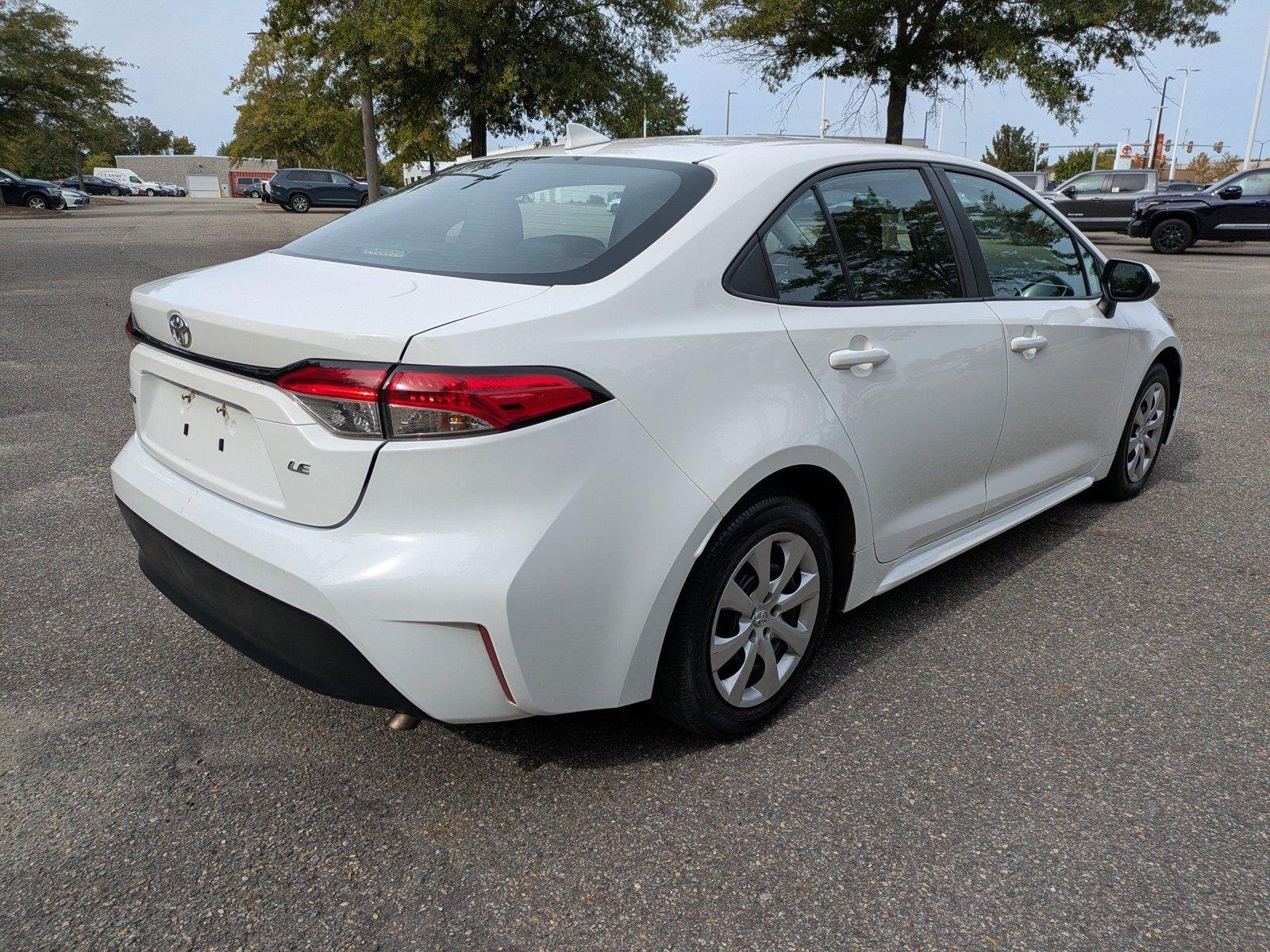 Used 2024  Toyota LE image 4