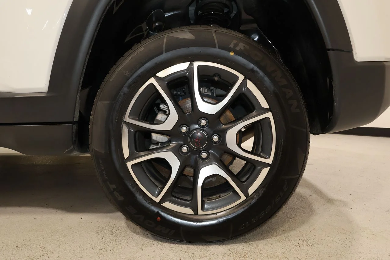 2025 Jeep Compass Trailhawk - Photo 33