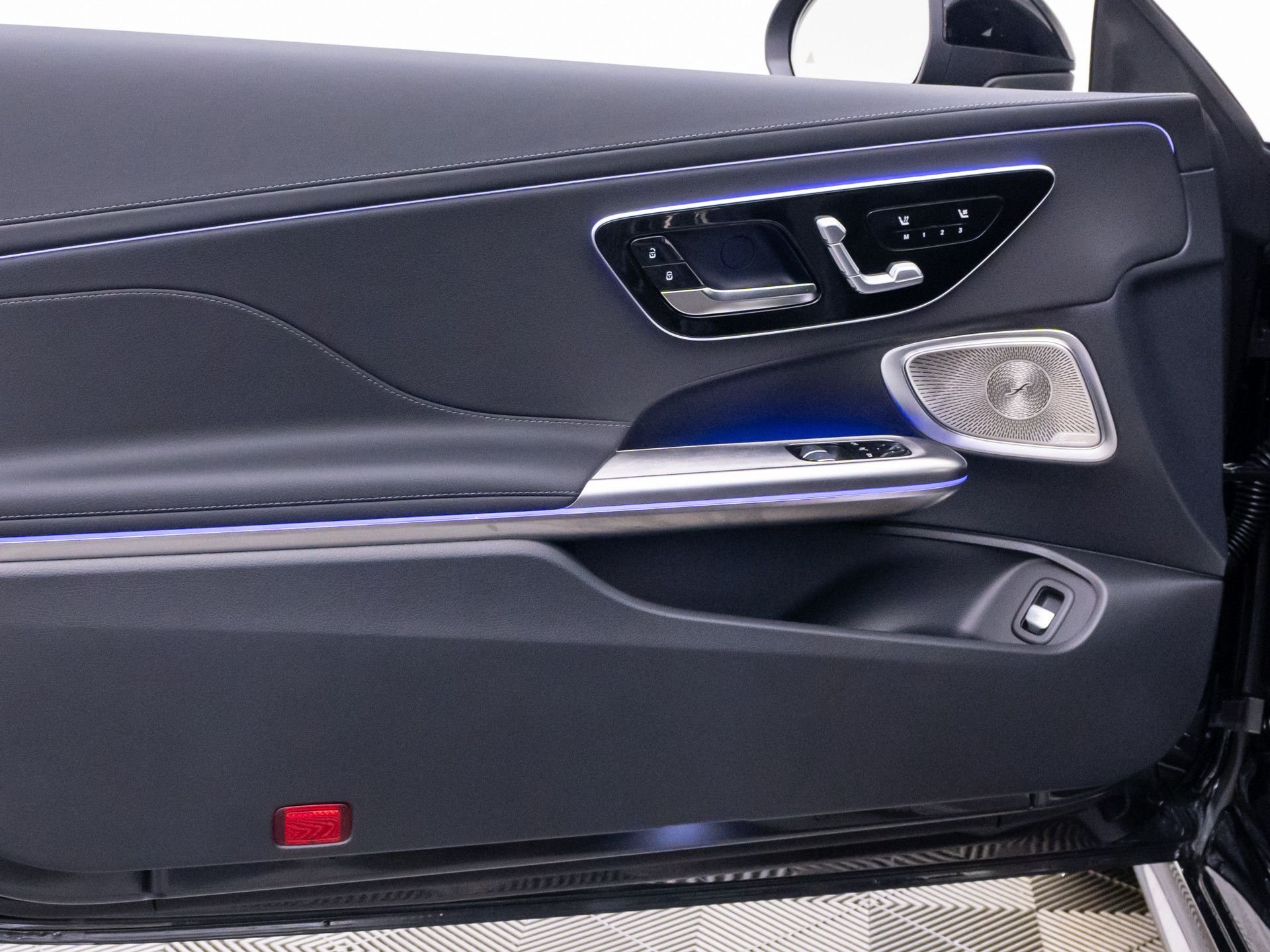 New 2026 Graphite Grey Metallic Mercedes-Benz CLE 300 image 14