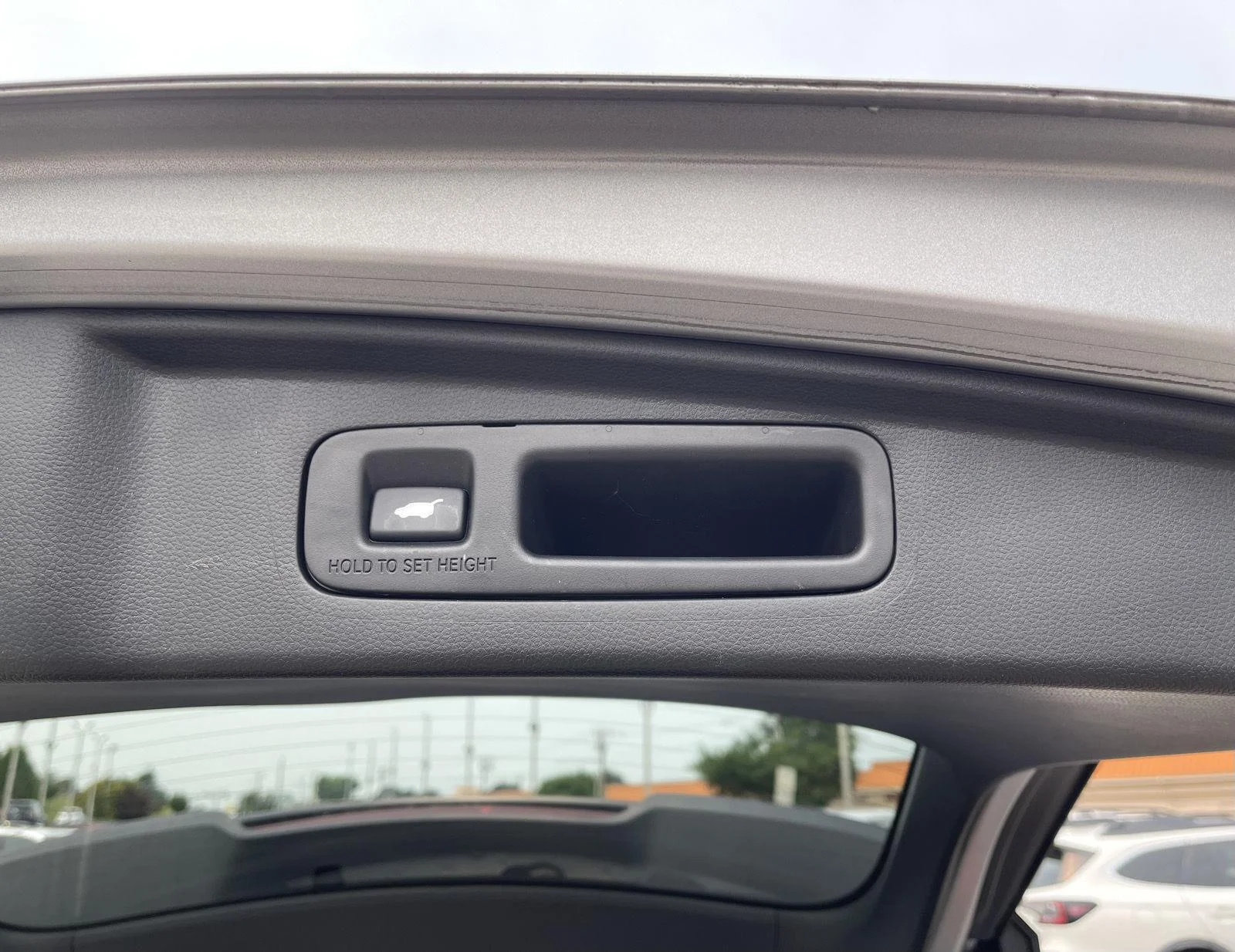 Used 2024 Lunar Silver Metallic Honda EX-L image 18