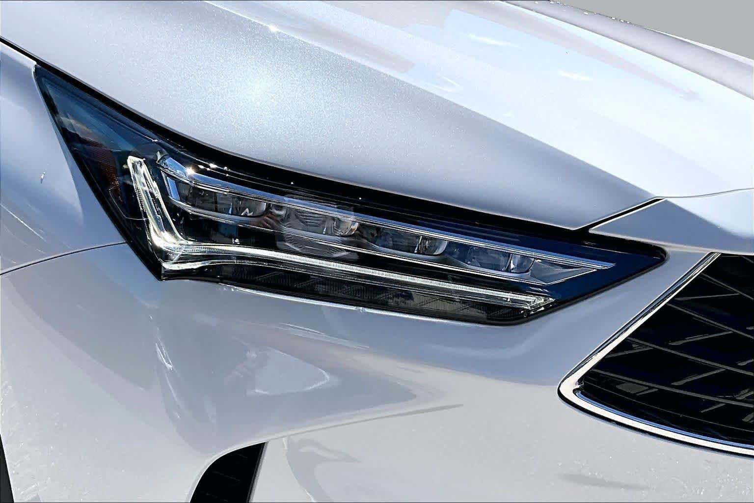 Used 2026 Platinum White Pearl Acura  image 28