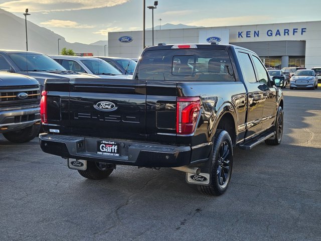 Used 2025 Agate Black Metallic Ford LARIAT image 39