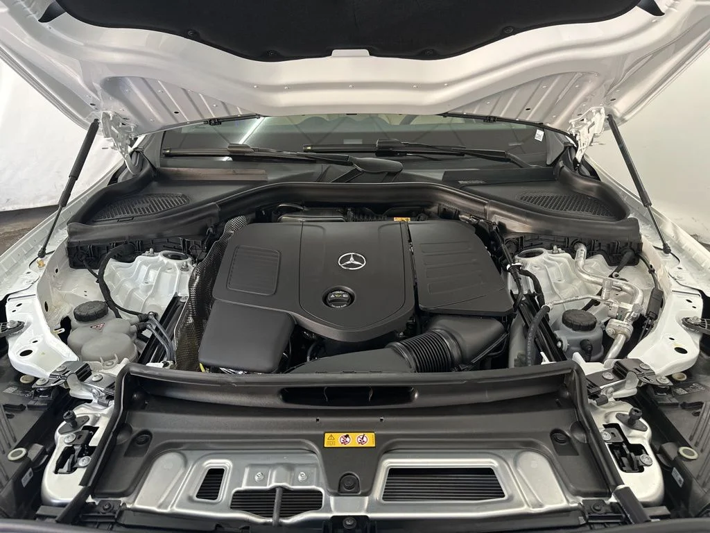 Certified Used 2026 White Mercedes-Benz GLC 300 image 34