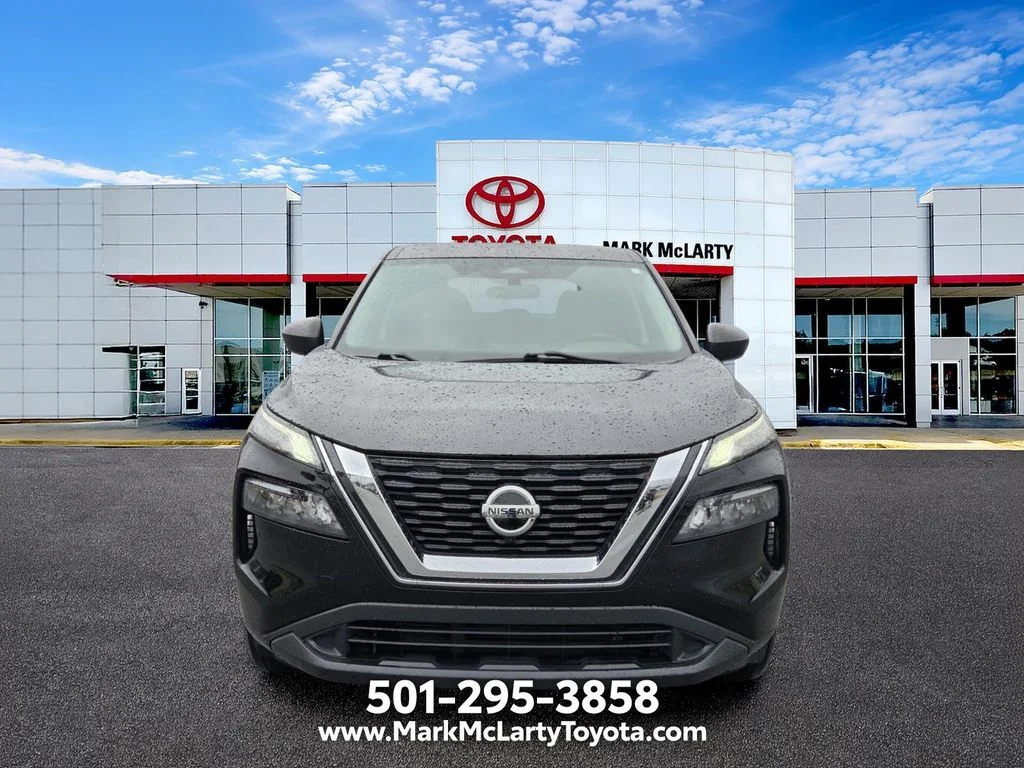 Used 2021 Black Nissan S image 8