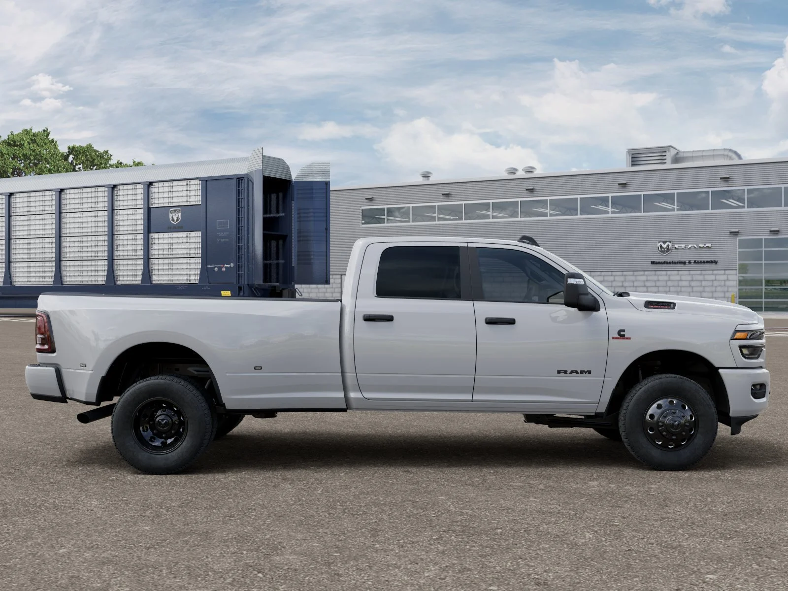 New 2026 Bright White Clear-Coat Exterior Paint RAM Big Horn image 23