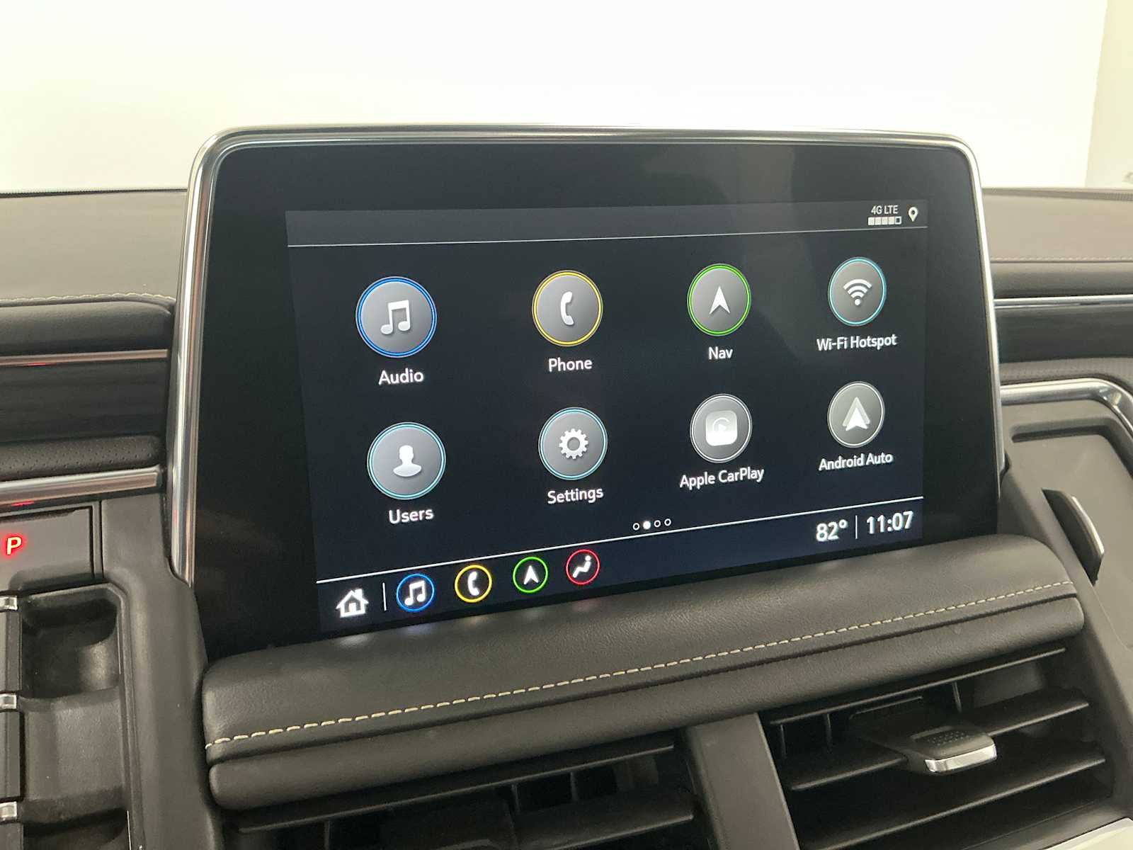 Used 2021 Midnight Blue Metallic GMC SLT image 12