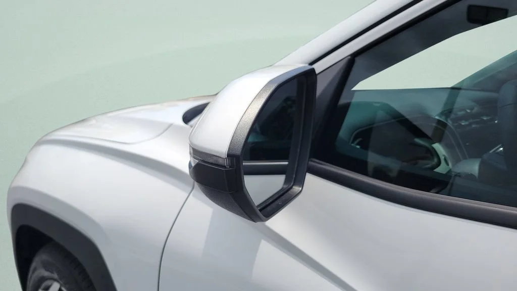 Used 2023 White Hyundai SEL image 27