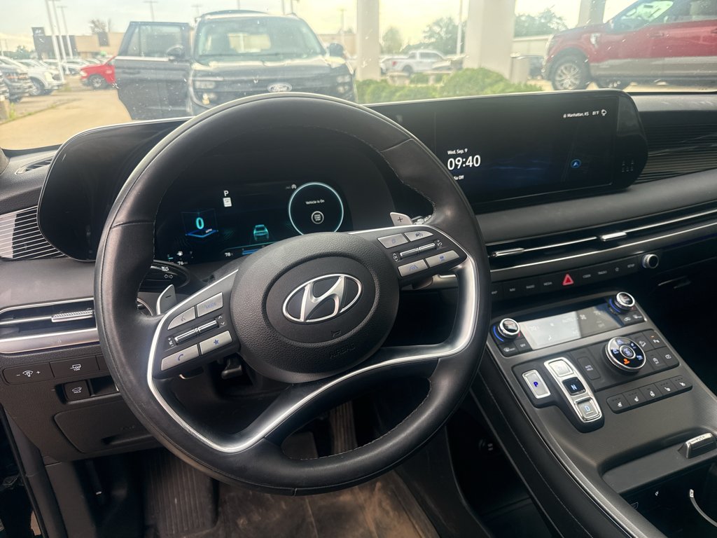 Used 2025 Abyss Black Pearl Hyundai Calligraphy Night Edition image 3