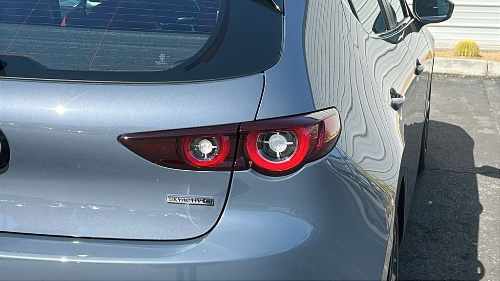 2025 Mazda Mazda3 Carbon Edition - Photo 10