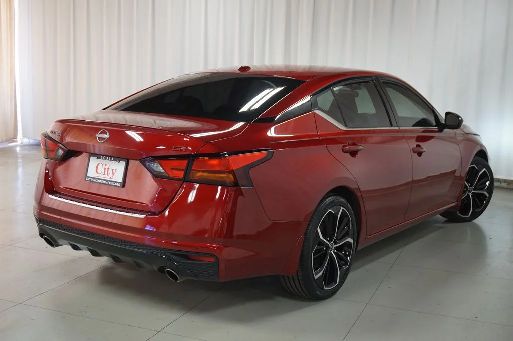 Used 2023 Red Nissan 2.5 SR image 25