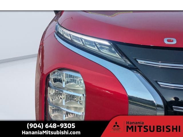 Used 2025 Red Mitsubishi SE image 9