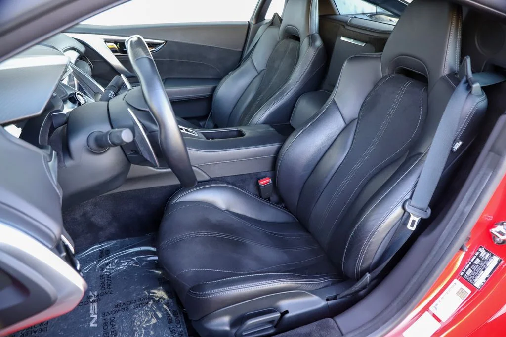 Used 2018 Red Acura  image 9