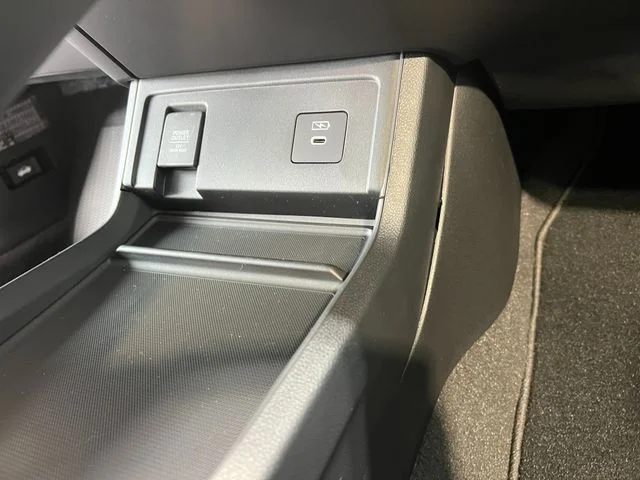 New 2026 Liquid Carbon Metallic Acura Technology Package image 23