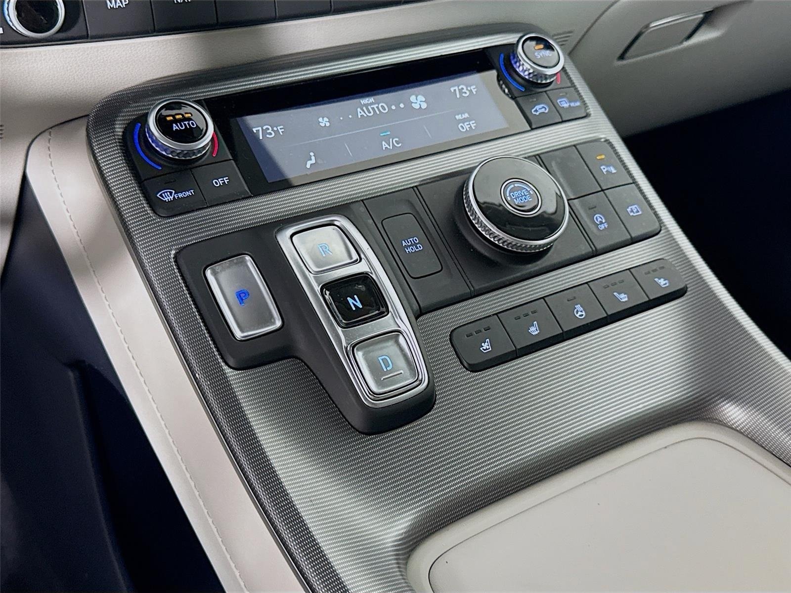 Used 2025 Hyper White Hyundai Calligraphy image 19
