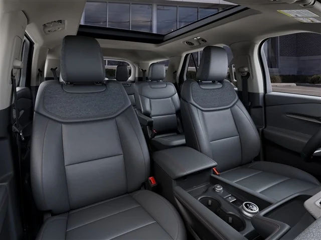 New 2027 Avalanche Gray Ford Active image 10