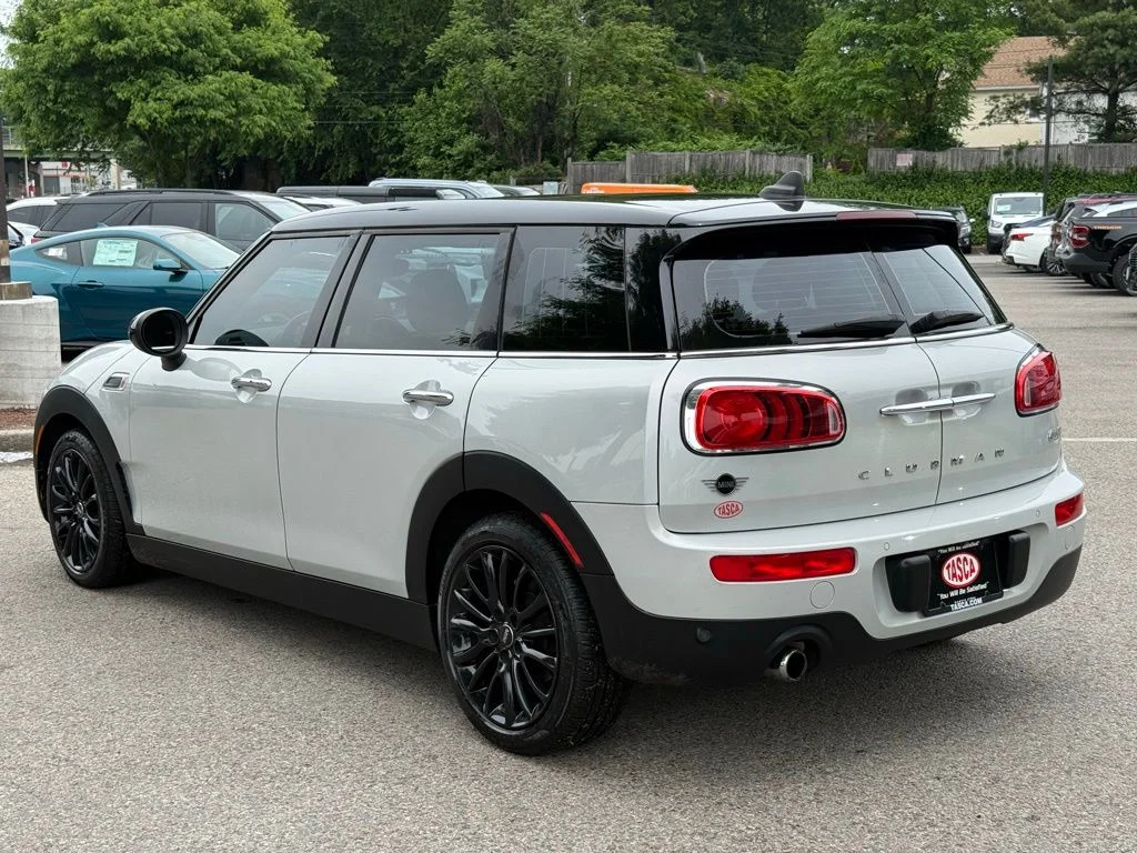 Used 2019  MINI  image 10
