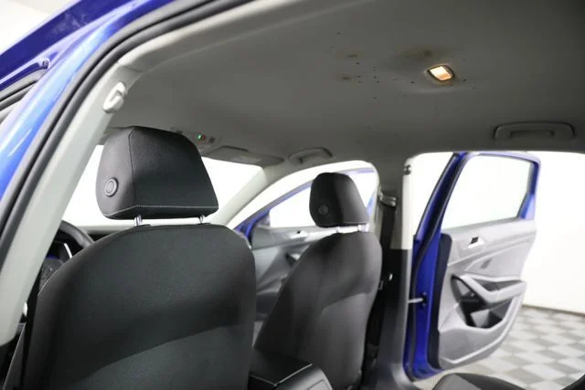 Used 2022 Blue Volkswagen 1.5T S image 18