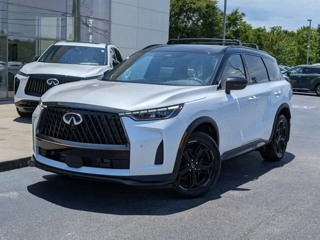 New 2027 2T RAD WHT INFINITI SPORT image 1