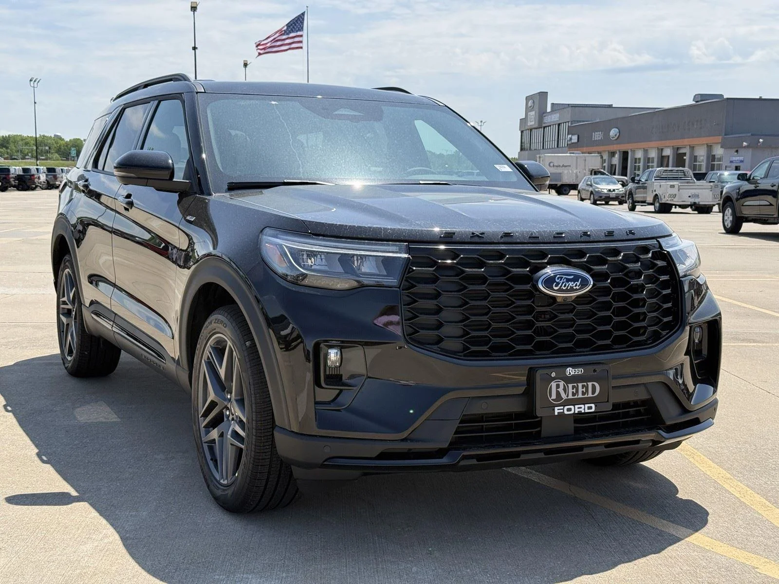 New 2026 Agate Black Metallic Ford ST-Line image 2