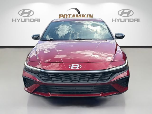 Used 2026 Red Hyundai SEL Sport image 2