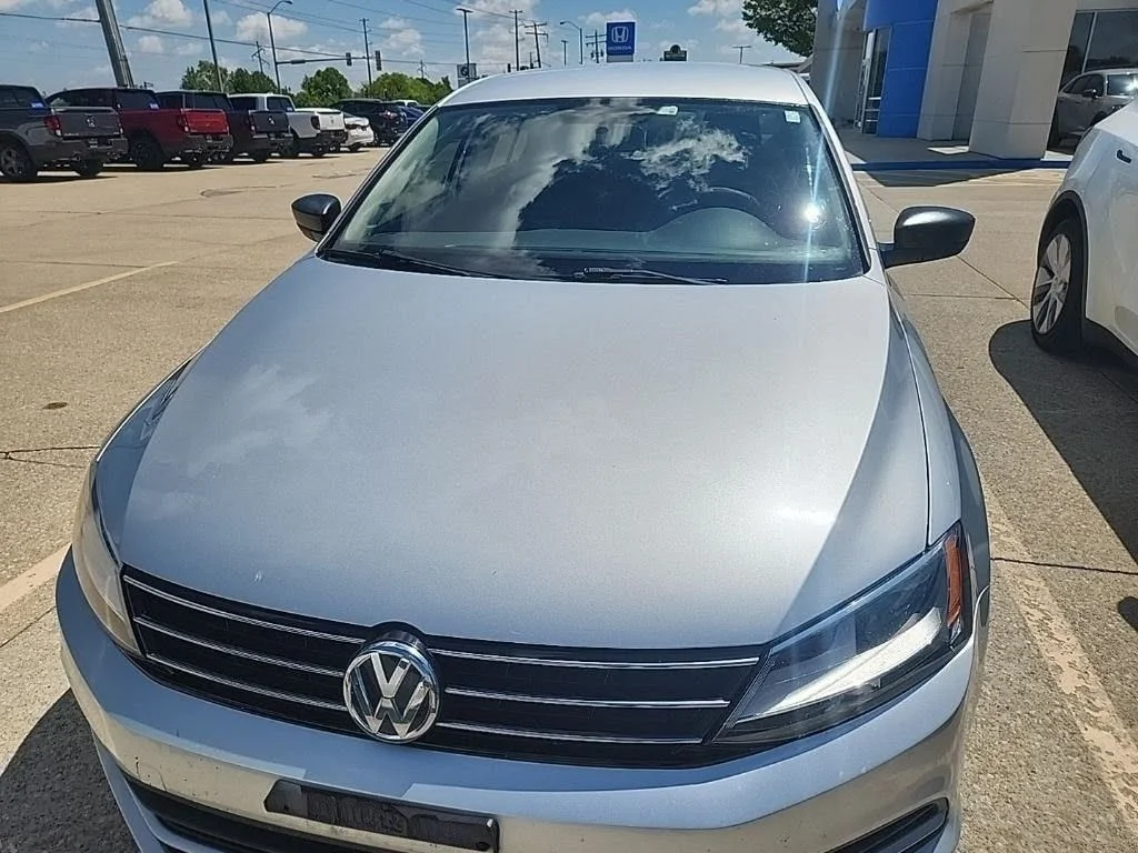 2015 Volkswagen Jetta 2.0L TDI S DSG's photo