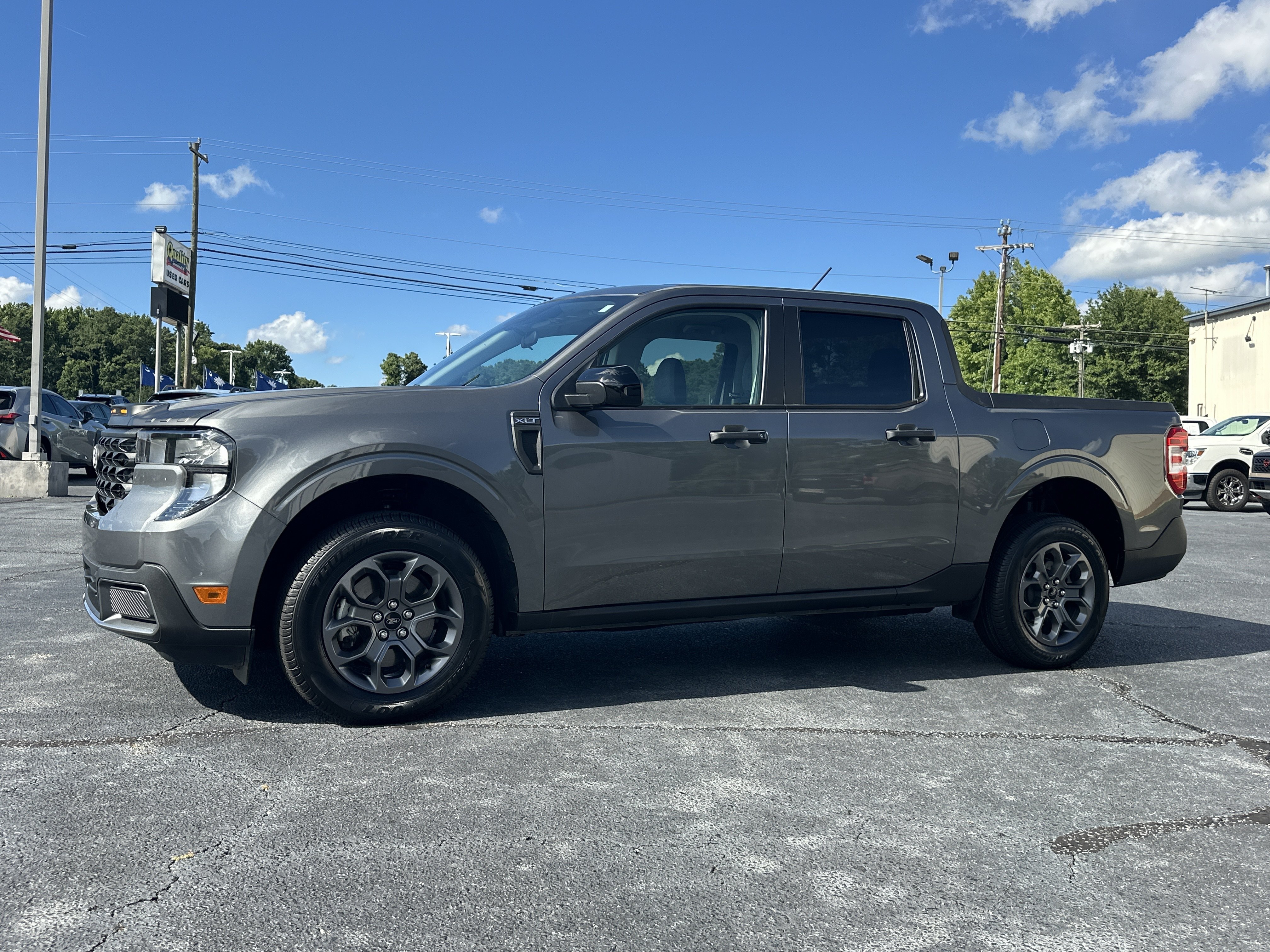 Used 2025 CARBONIZED GRAY Ford XLT image 4