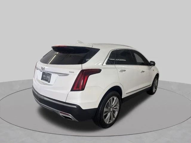 Used 2025 Crystal White Tricoat Cadillac Premium Luxury image 5