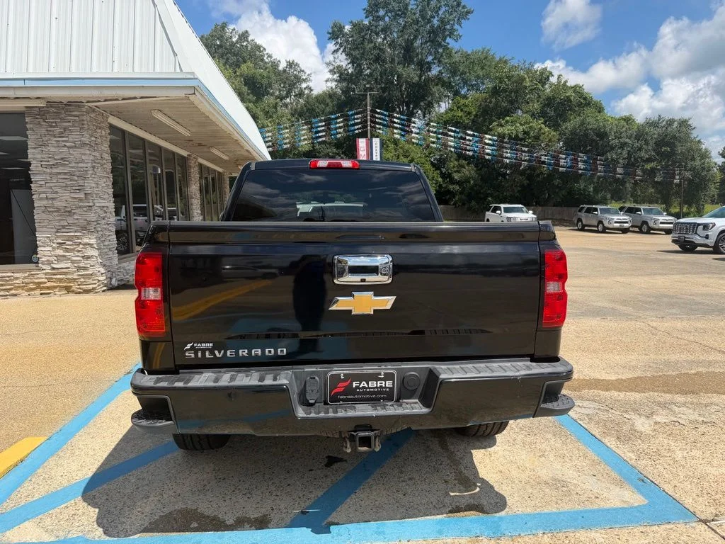 Used 2018 Black Chevrolet Custom image 6