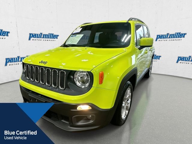 Used 2017 Hypergreen Clearcoat Jeep Latitude image 1