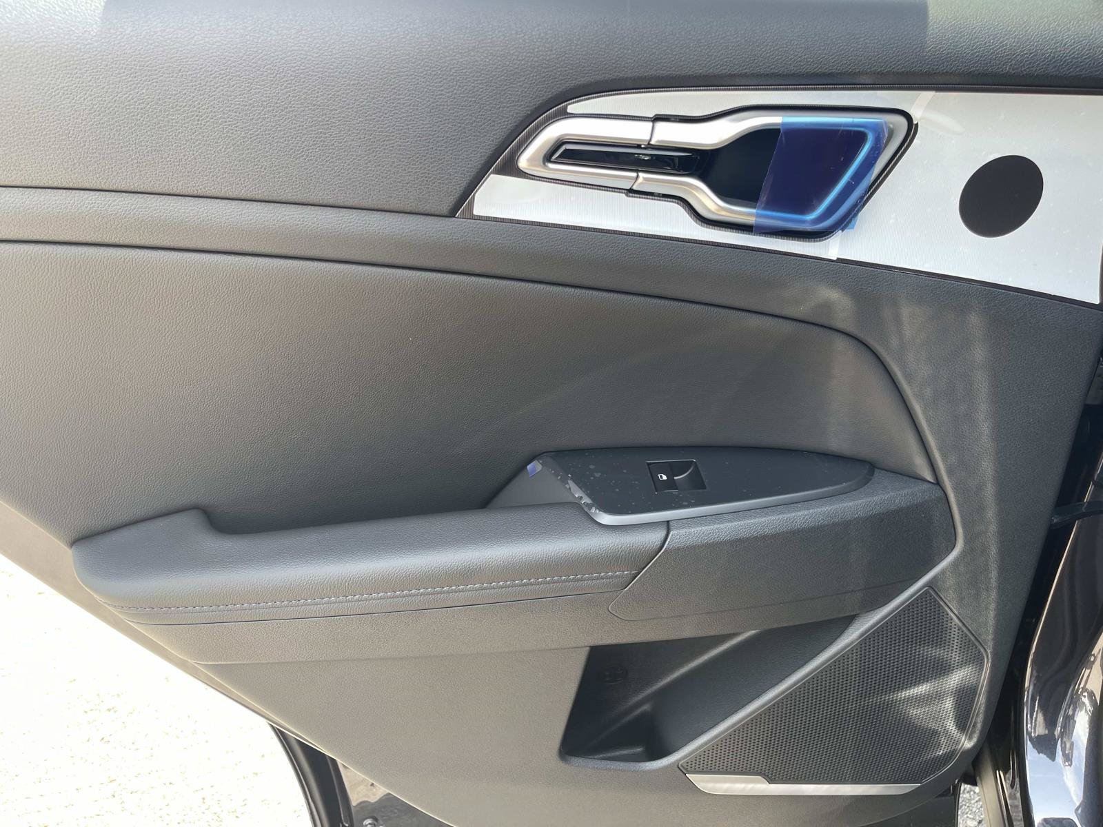 New 2026 Panthera Metal Gray Kia EX image 19