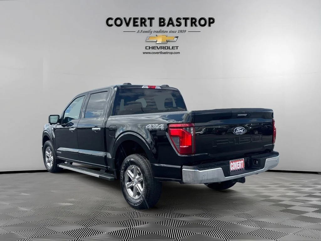 Used 2024 Black Ford XLT image 4