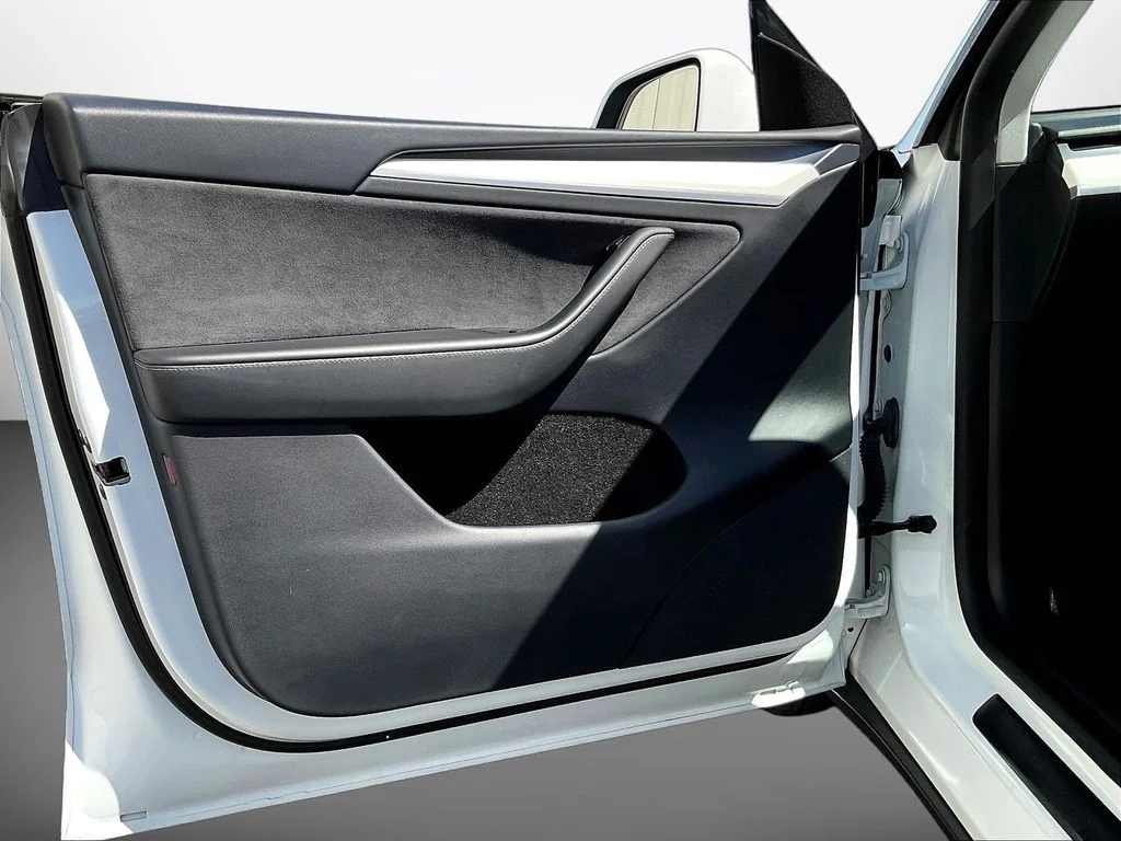 Used 2024 White Tesla Long Range image 20